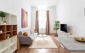 Cozy & Pleasant Homes In The Heart Of Budapest